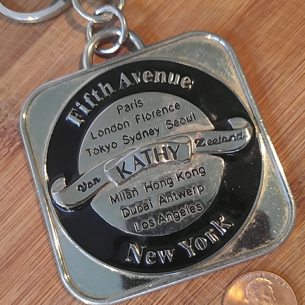$$ Kathy Van Zeeland Keychain - Picture 2 of 3